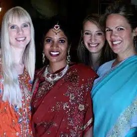 women-group-india-travel