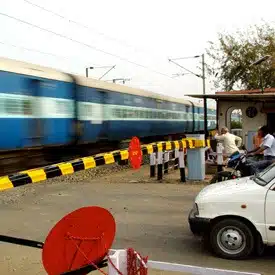 blue-train-crossing-india1