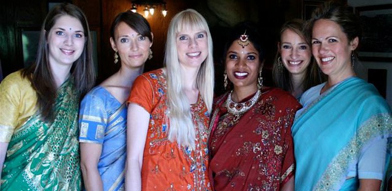 women-group-india-travel