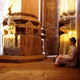 meditating-in-indian-temple