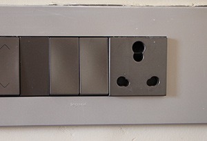 India power outlet