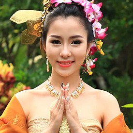 traditional thai woman