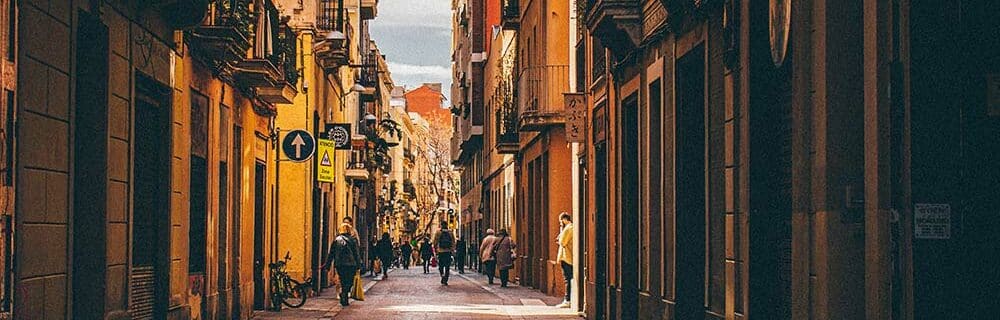 barcelona street scene