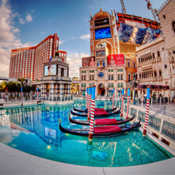 vegas-swimming-pool