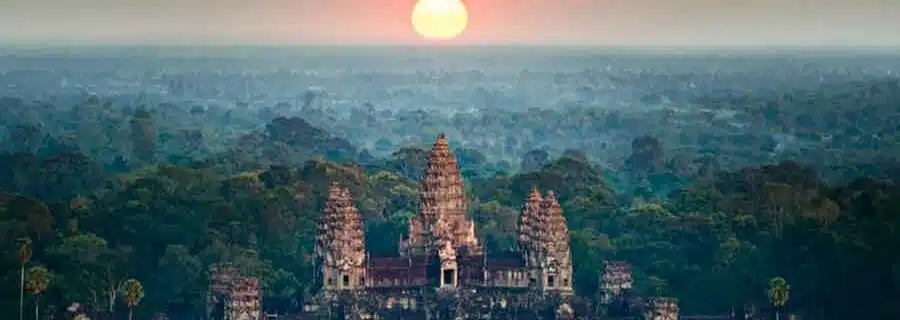 32 Top Vietnam Packing List Items for 2025 + What to Wear & NOT To Bring