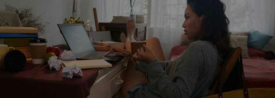 17 Top College Dorm Packing List Items for 2023 + What NOT to Bring
