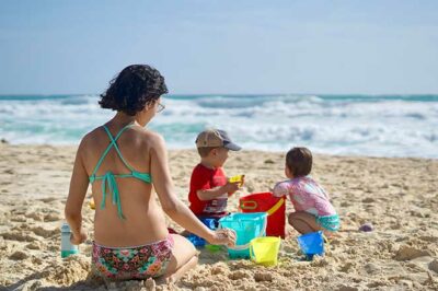 lyric fergusson in mexico with kids