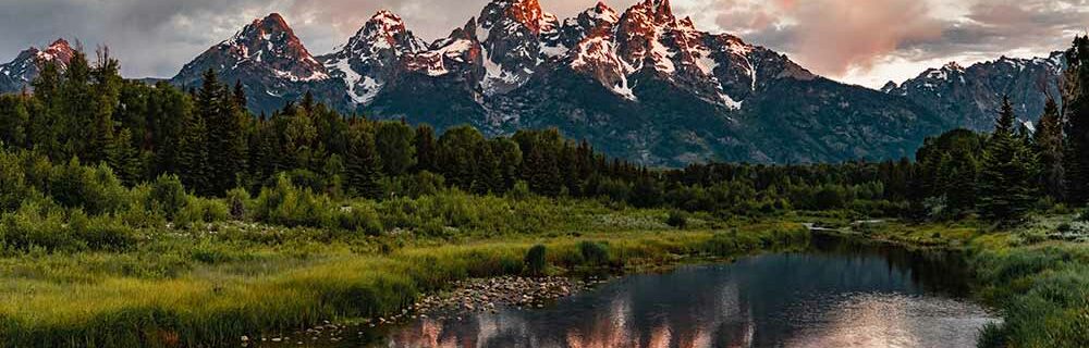 17 Top Grand Teton NP Packing List Items for 2025 + What to Wear & NOT to Bring