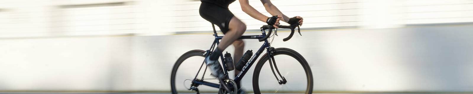 7 Best Hybrid Bikes for Men & Women Under $500 (2022 Reviews)