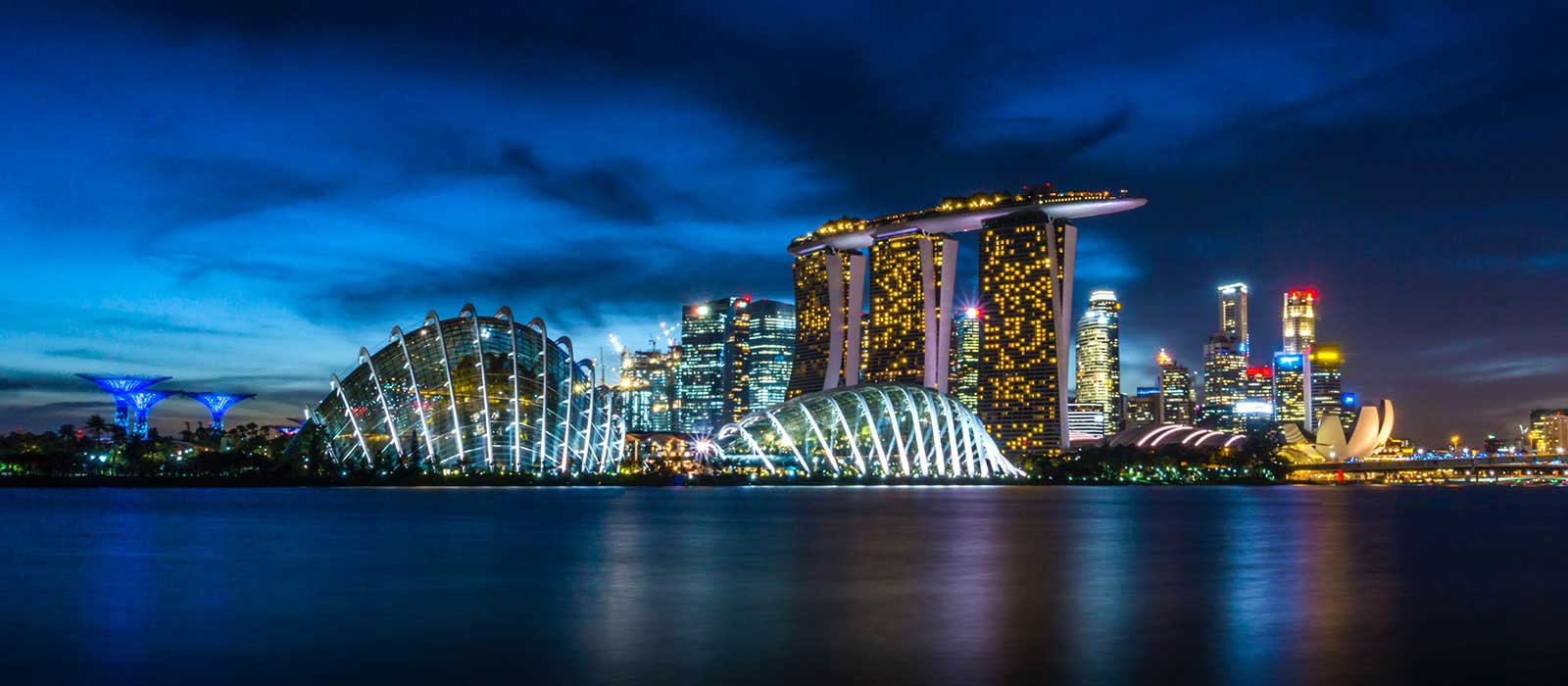 23 Top Singapore Packing List Items for 2024 + What to Wear & NOT to Bring