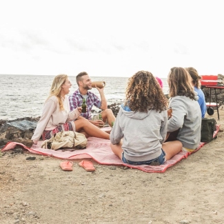 What-to-Wear-Beach-Camping