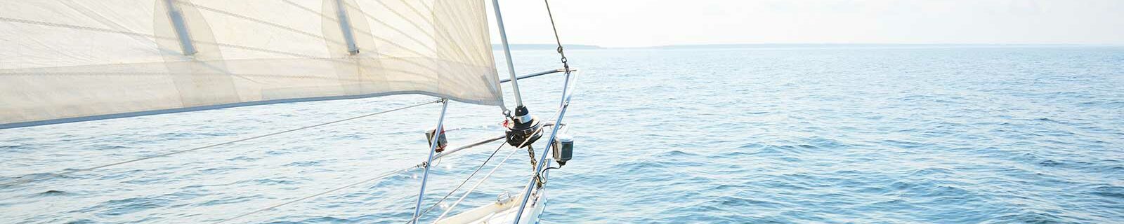 17 Top Sailing Packing List Items for 2025 + What to Wear & NOT to Bring