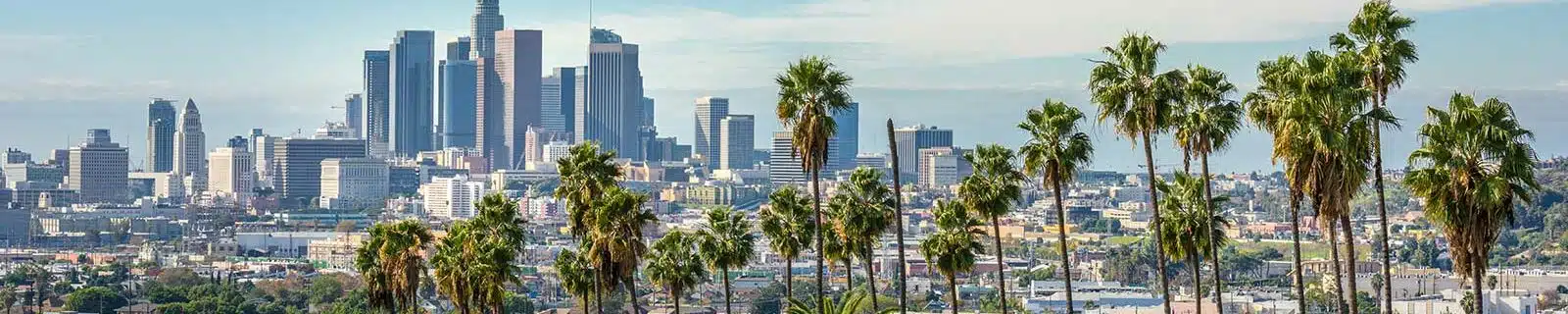 17 Top Los Angeles Packing List Items for 2025 + What to Wear & NOT to Bring
