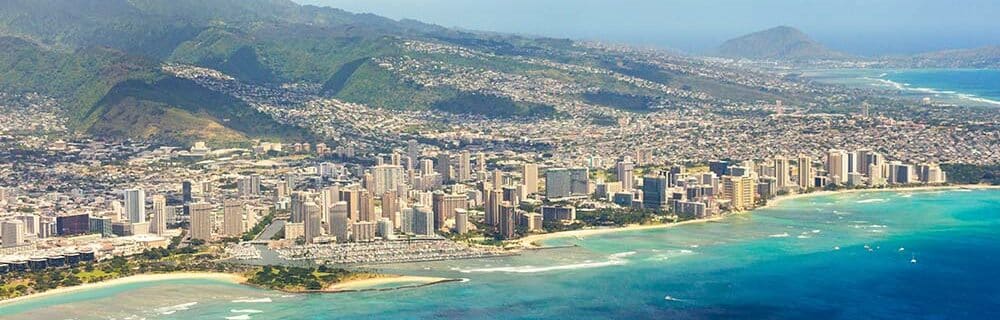 honolulu skyline from plane